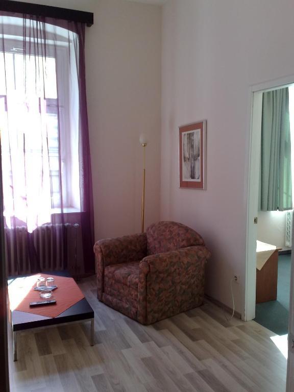 Hotel Korunni Princ Турнов Стая снимка